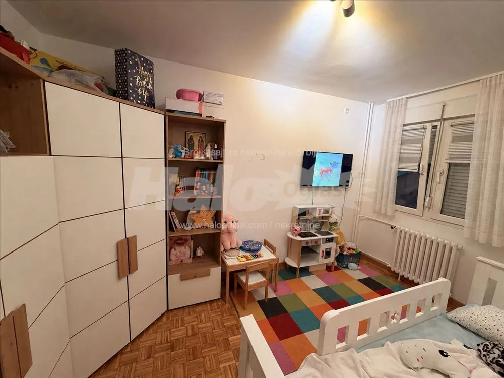 Blok 63 - 3.0 renoviran porodičan stan — 5