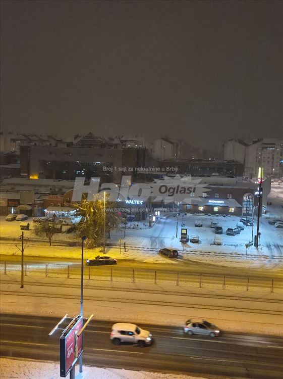 Blok 63, prkoputa TC Piramida, 35 m² — 10