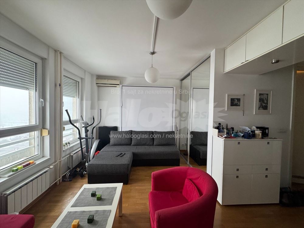 Blok 67, 0.5 garsonjera, 31 m² — 2