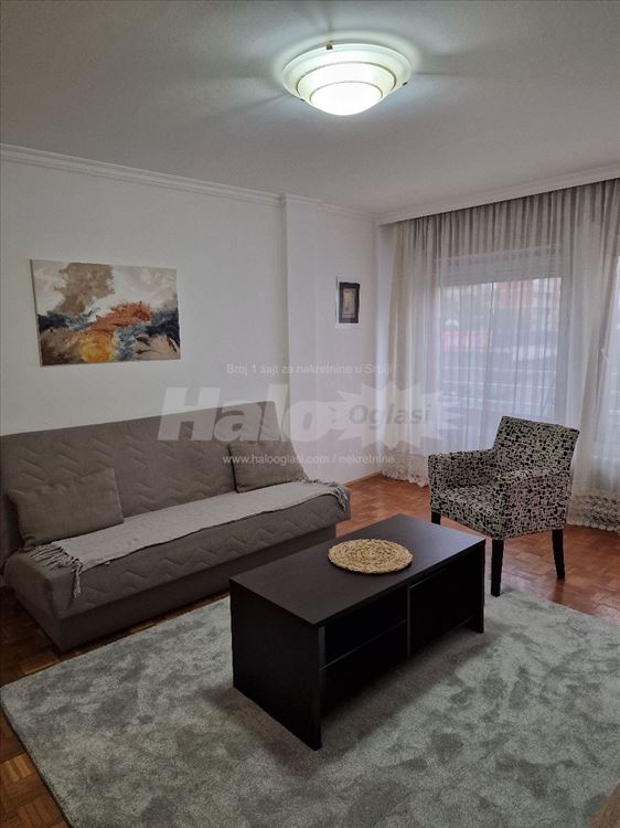 Blok 70, renoviran, četvorospratnice — 3