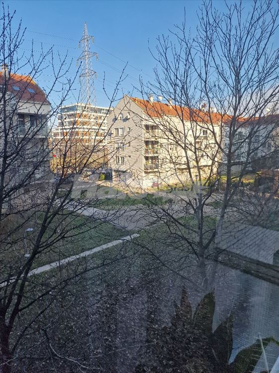 Blok 70, renoviran, četvorospratnice — 11