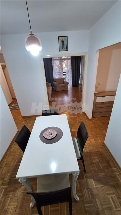 Blok 70a, 2.5 soban, namešten — 13