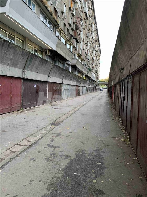 Blok24(SuperVero/ARENA) 85m2 3.0+2x0.5 +opc.garaža — 11