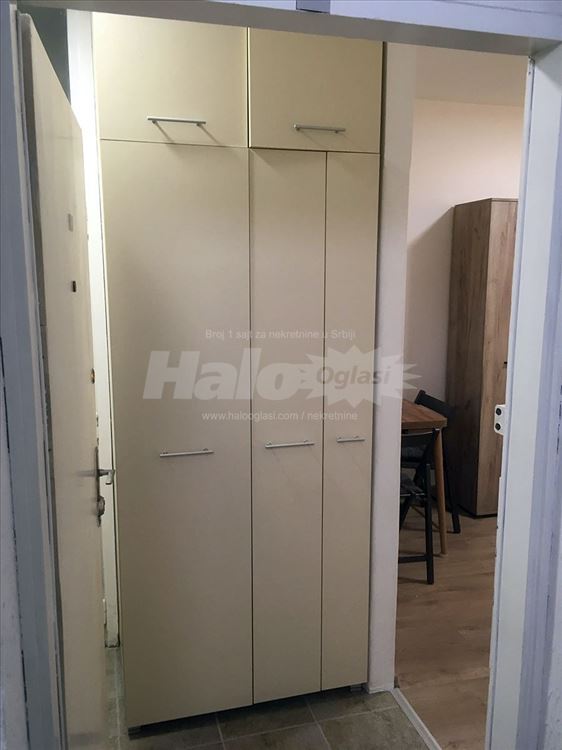 Bogoslovija, Garsonjera 19m2, izdajem — 15