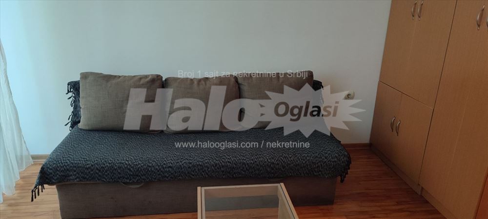 Bogoslovija, nameštena garsonjera — 3