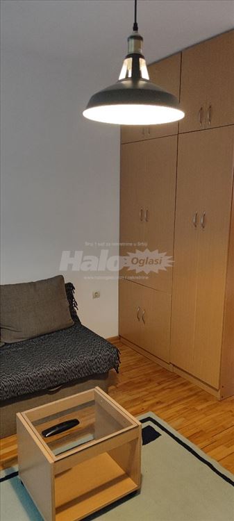 Bogoslovija, nameštena garsonjera — 7