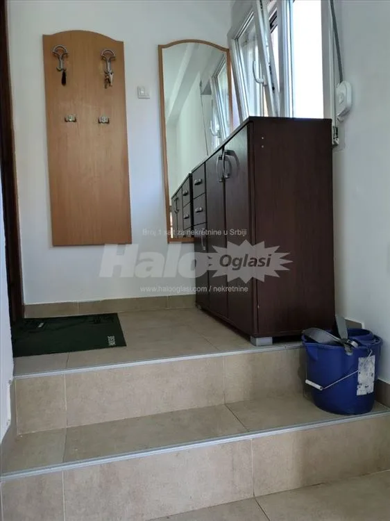 Borča centar III, dvosoban stan — 2