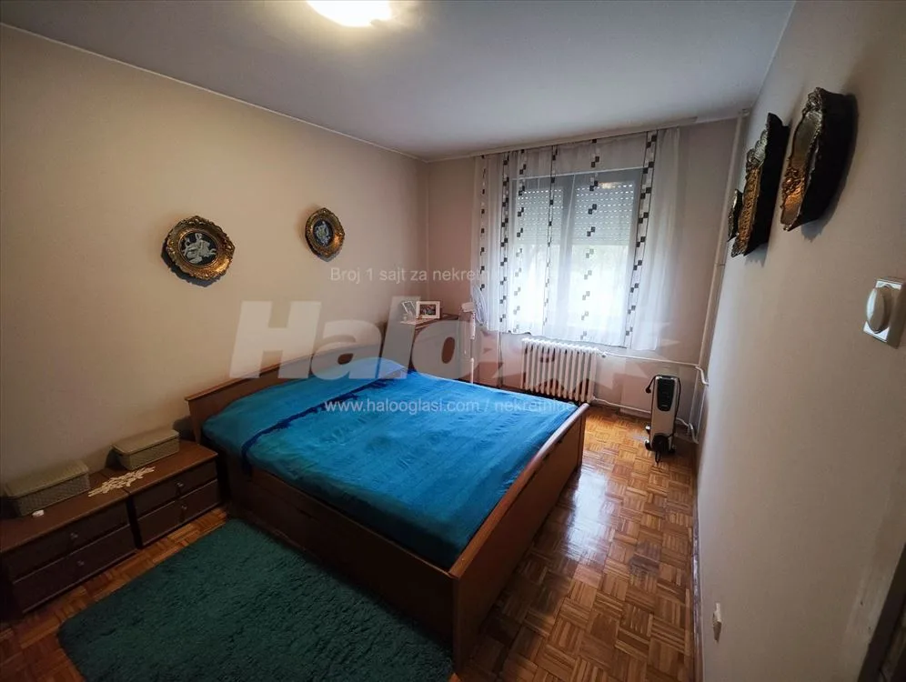Borča dvosoban adaptabilan u 2.5 — 5