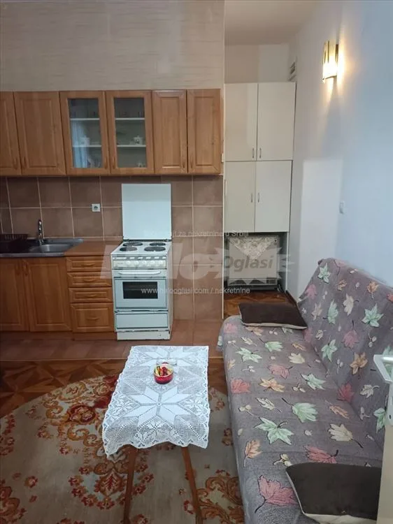 Borča, garsonjera — 5