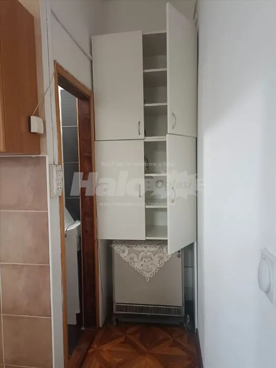 Borča, garsonjera — 11