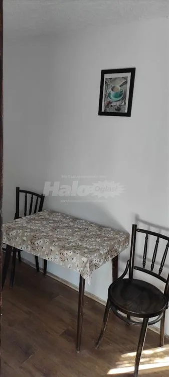 Borča, izdajem garsonjeru — 5