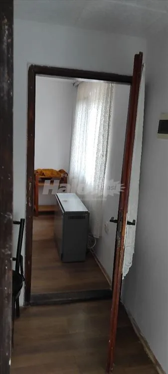 Borča, izdajem garsonjeru — 9