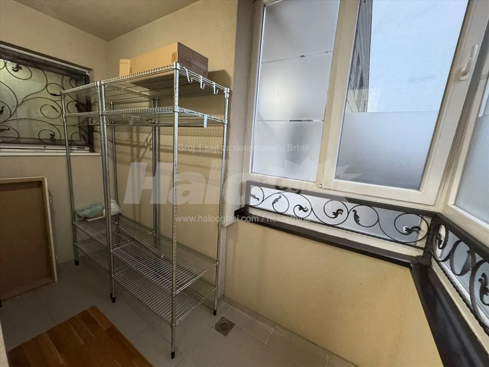 Borča Lux 2.0 — 12