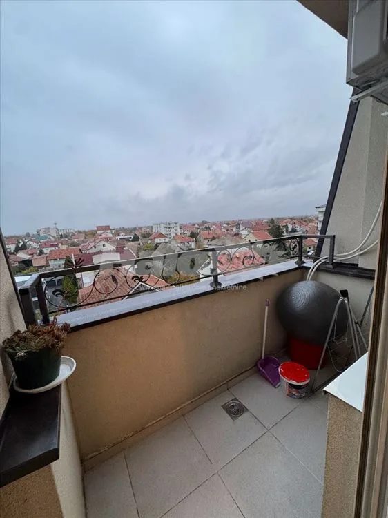 Borča Lux 2.0 — 15