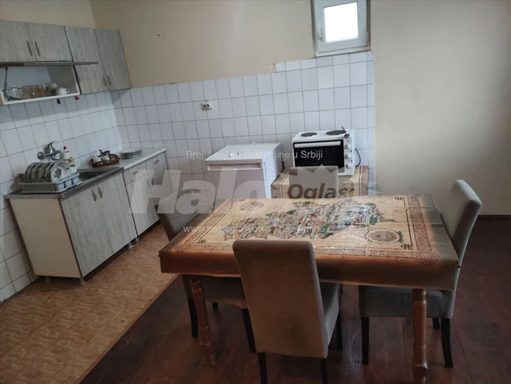 Borča, trosoban namešten stan, 80m2 — 7