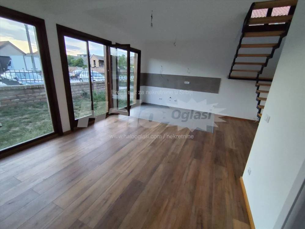 Borča,novogradnja 86m²,4-soban,dvorište,uknjižen — 7
