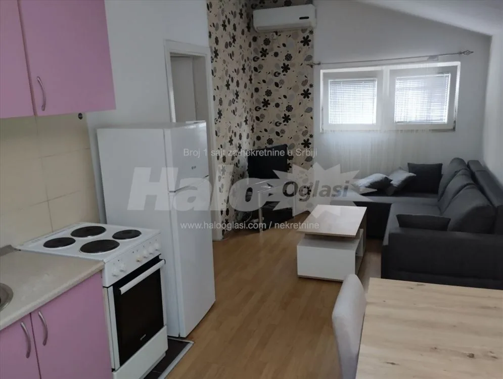 Borča nov lep namesten stan, aut 96,96,85 — 2