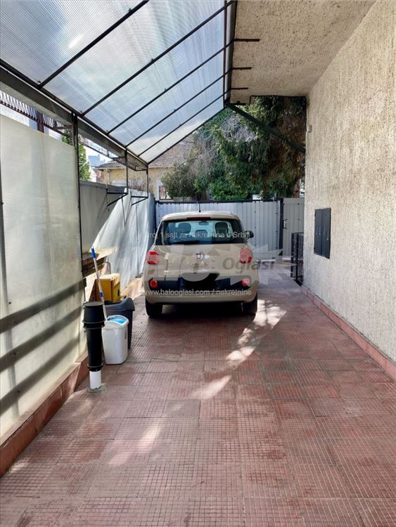 Borisavljeviceva sa garaznim mestom — 12