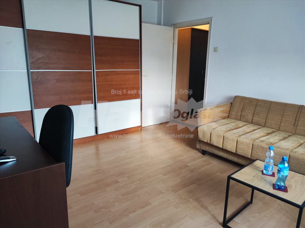 Botanička bašta, 43m2, 2.0 soban, CG — 2