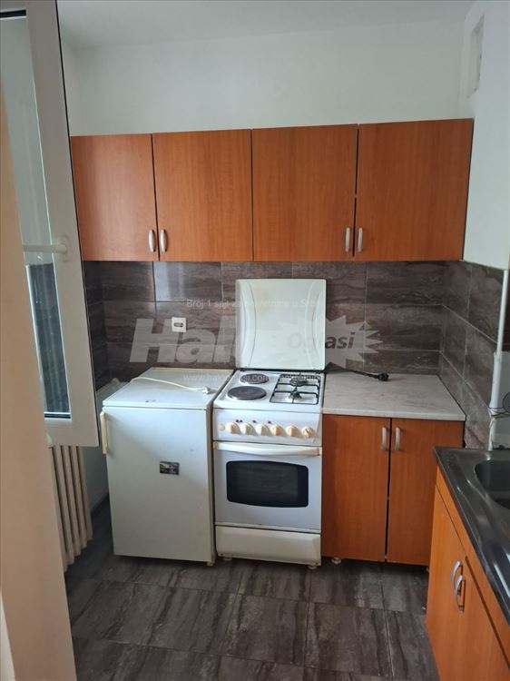Braće Jerković; useljiv od 01.08; namešten; 56m² — 7