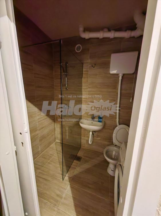Braće Jerković, CG, topla voda, 55m2, 2.0 — 4