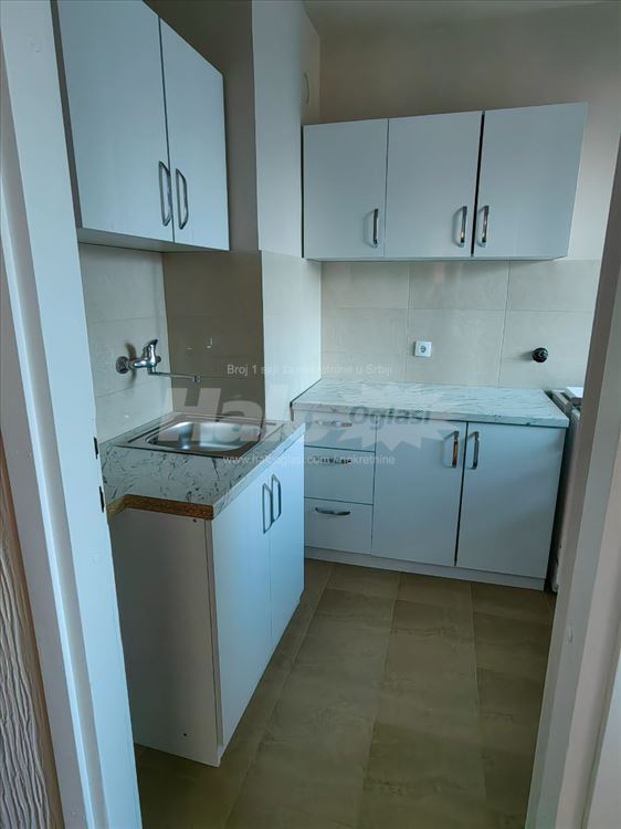 Braće Jerković, CG, topla voda, 55m2, 2.0 — 10