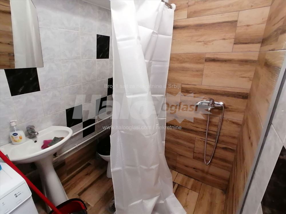 Braće Jerković izdaje se stan od 48 m2, renoviran — 4