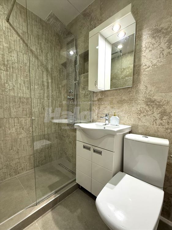 Budite prvi stanar — 8