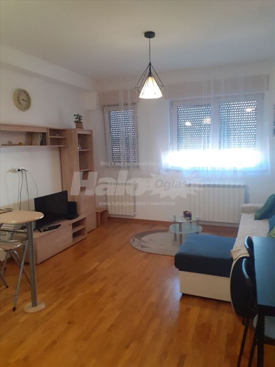 Bulbuder, Krfska, odlična garsonjera. — 6