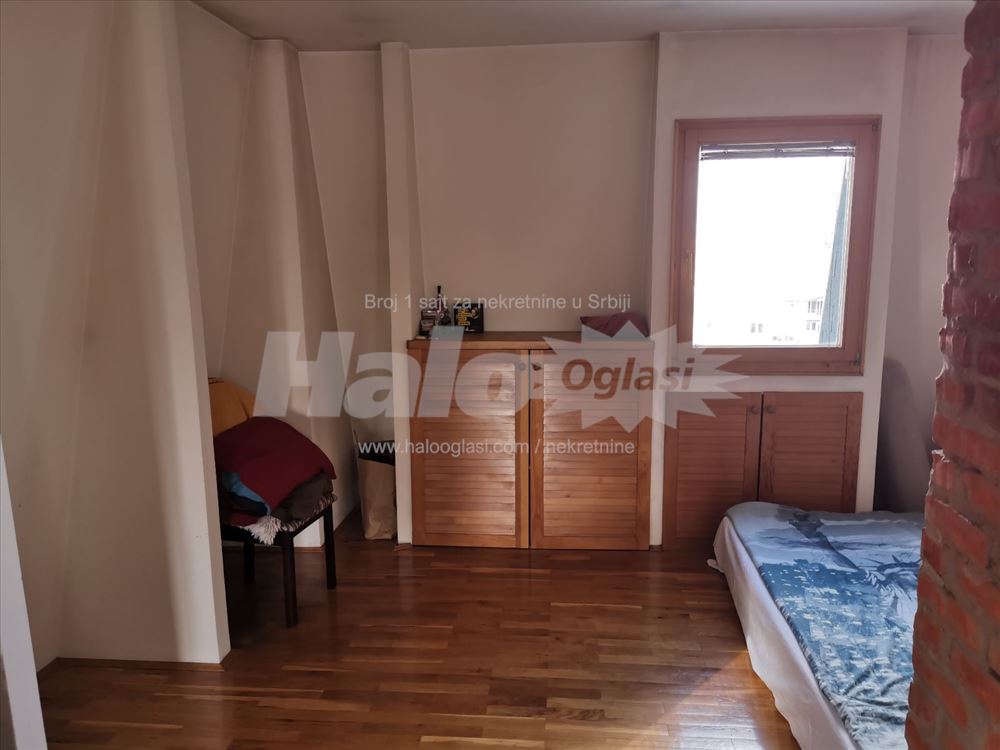 Bulevar kod Djerma, vlasnik — 7