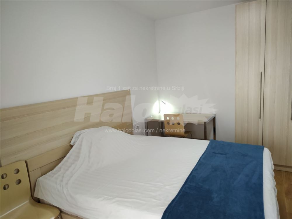 Bulevar kralja Aleksandra 452, nov, recepcija 24/7 — 8