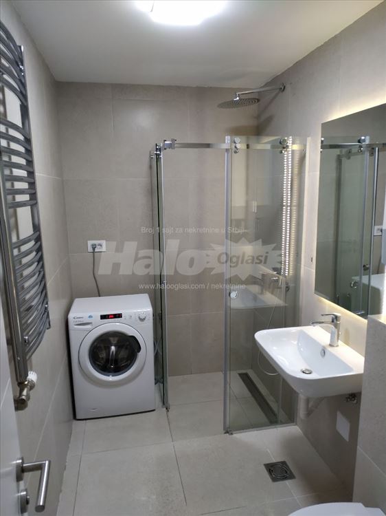 Bulevar kralja Aleksandra 452, nov, recepcija 24/7 — 10