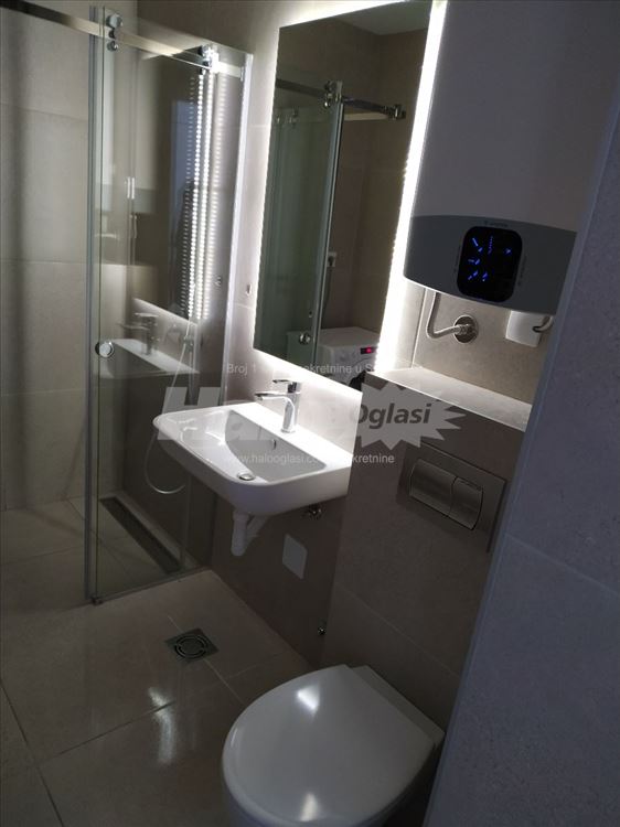 Bulevar kralja Aleksandra 452, nov, recepcija 24/7 — 11