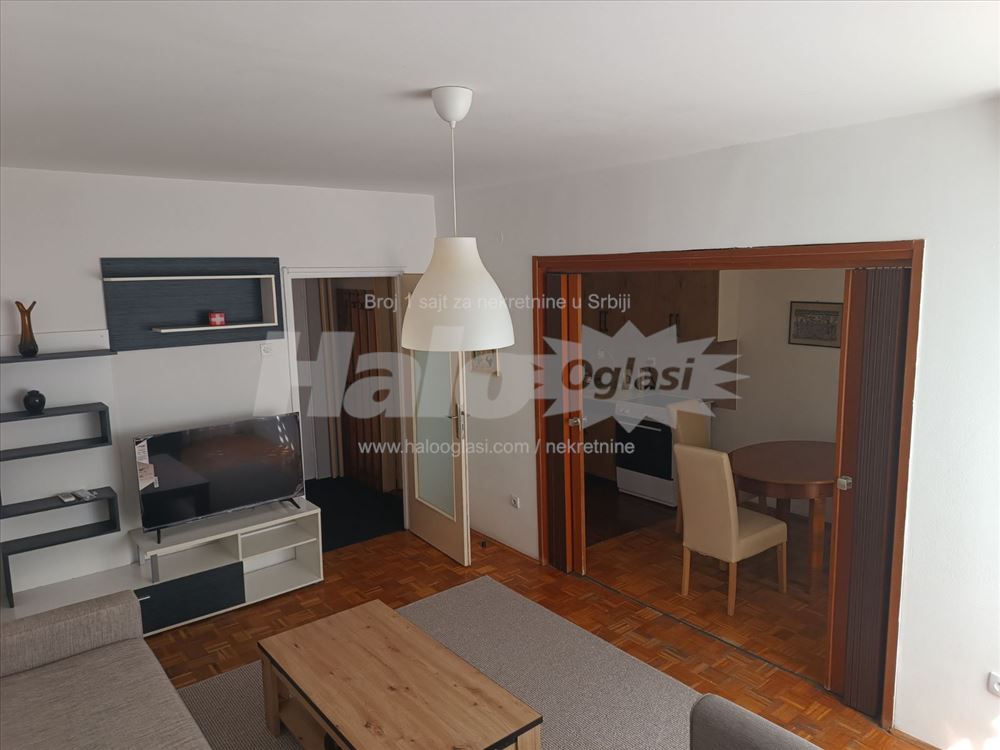 Bulevar kralja Aleksandra, crvene zgrade — 3