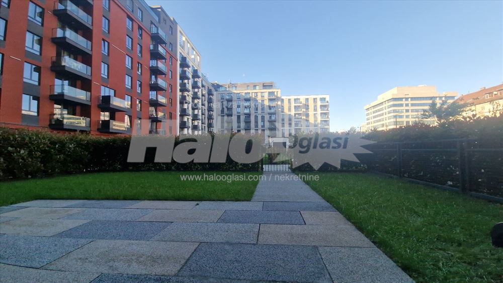 Trosoban 83m2 + Bašta 72m², Izdat 1800€, Vlasnik — 5