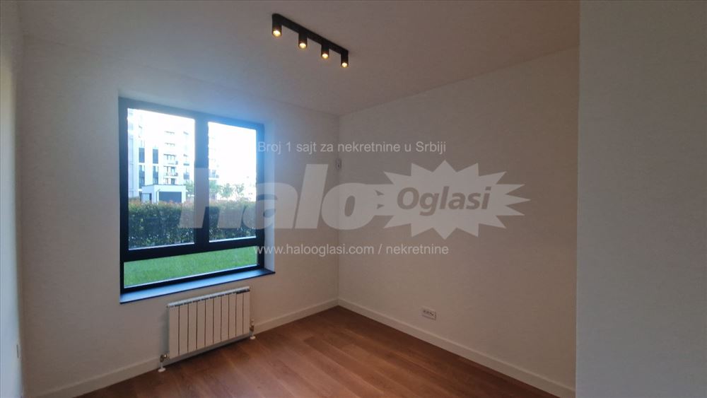 Trosoban 83m2 + Bašta 72m², Izdat 1800€, Vlasnik — 10