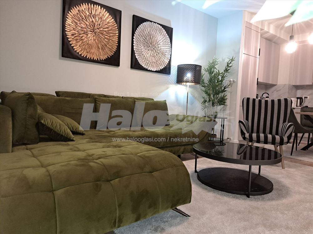 BW Sensa: 2 Bedroom Cozy Retreat & 2 Parking Lots — 4