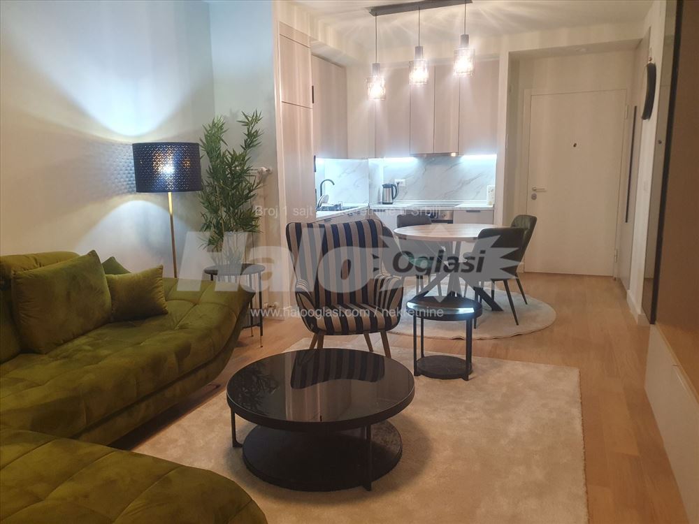 BW Sensa: 2 Bedroom Cozy Retreat & 2 Parking Lots — 6