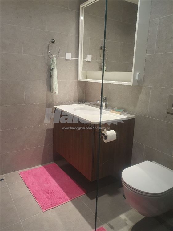 BW Sensa: 2 Bedroom Cozy Retreat & 2 Parking Lots — 9