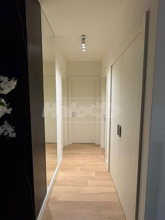 BW SENSA 81m² Luxury Apartment with Garage | Belgr — 9