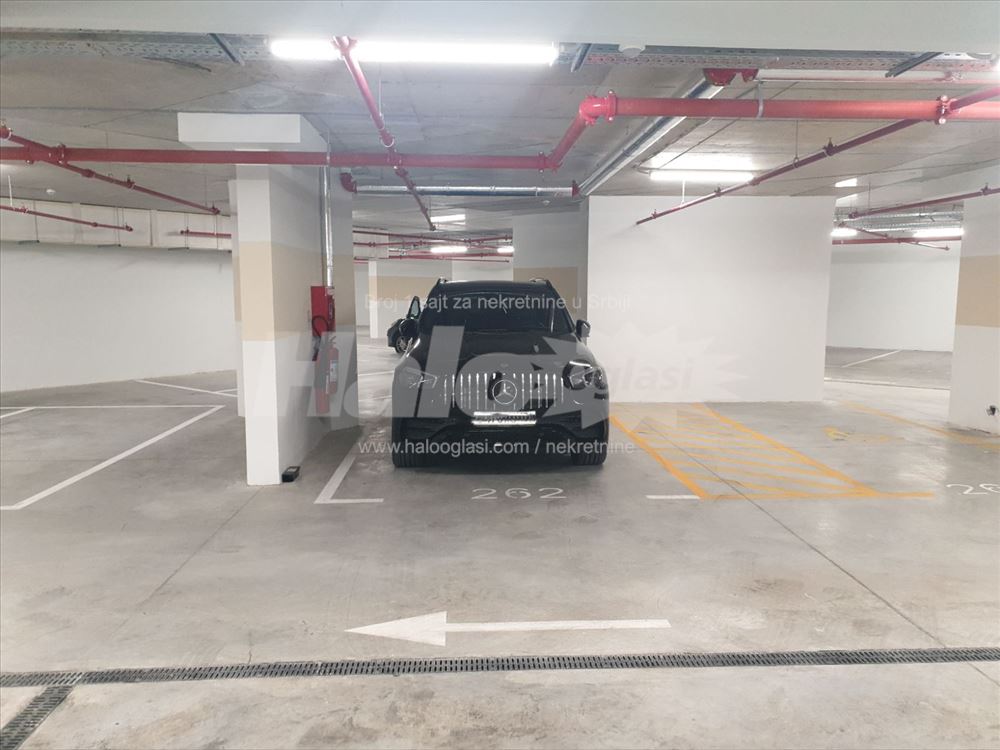 BWSimfonija garažno mesto šire od standarda 16,5m2 — 4