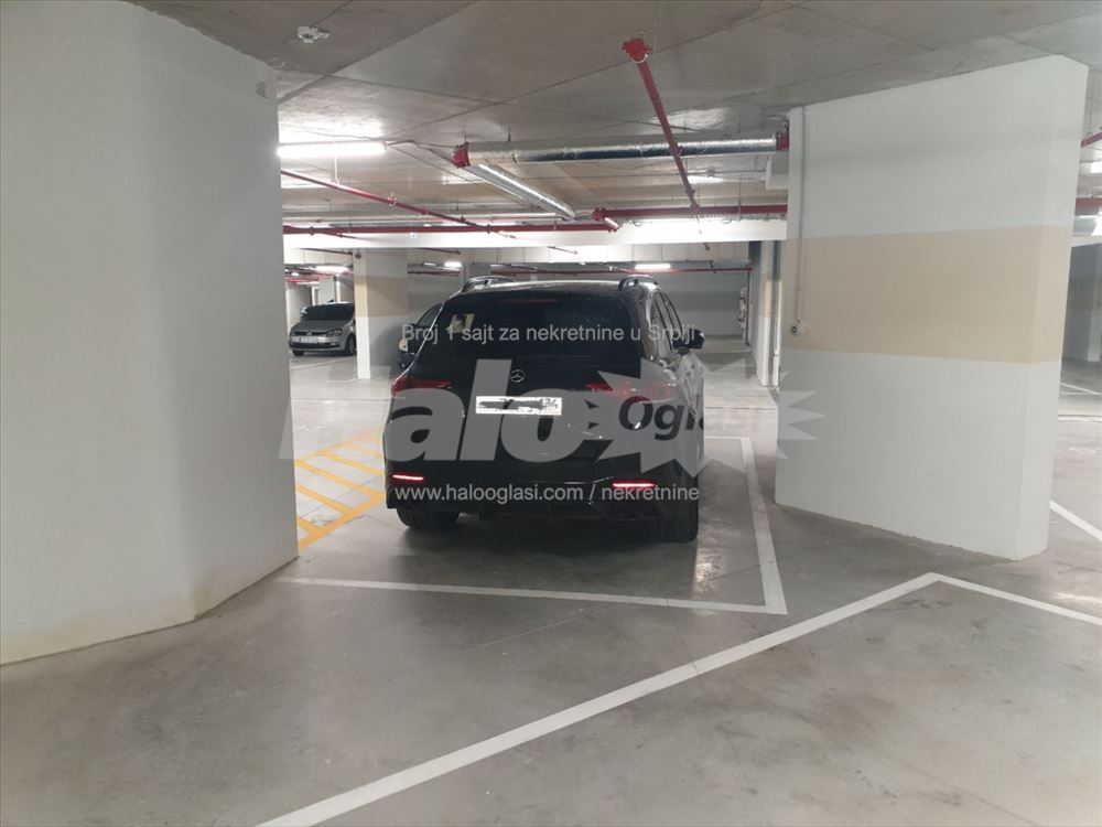 BWSimfonija garažno mesto šire od standarda 16,5m2 — 5