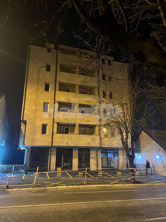 Cara Dušana Zemun prodaja stana novogradnja — 2