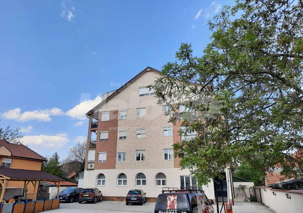 Cara Dusana 140  Lux stan 45m2 — 2