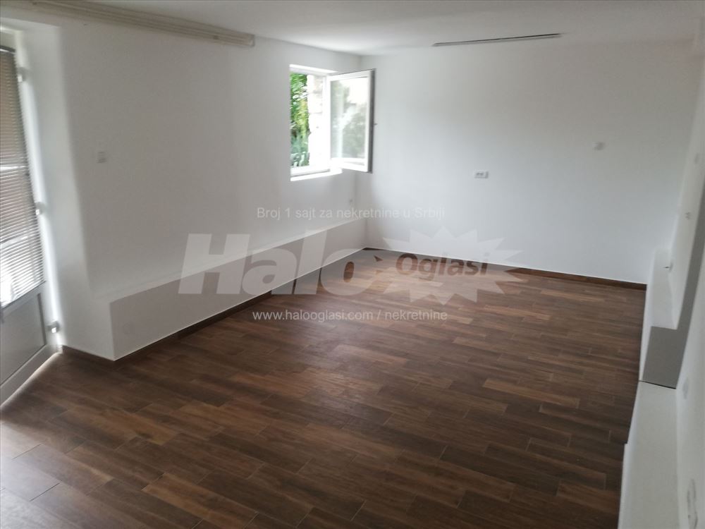 Cela kuća 270m2, Banovo brdo, Orfelinova — 8