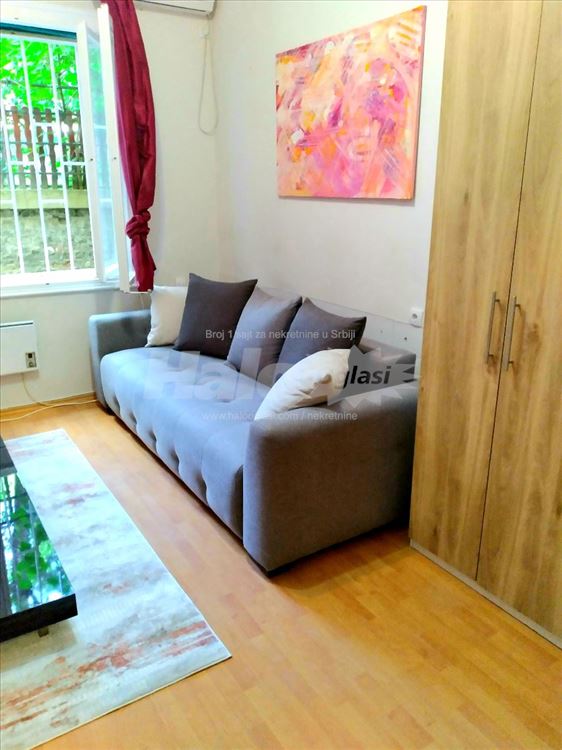 Centar Beogradjanka 0641116765 Vlasnik — 5