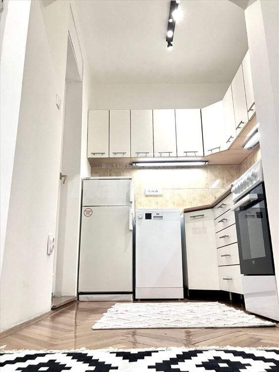 CENTAR, Bircaninova, renoviran, odmah useljiv — 5