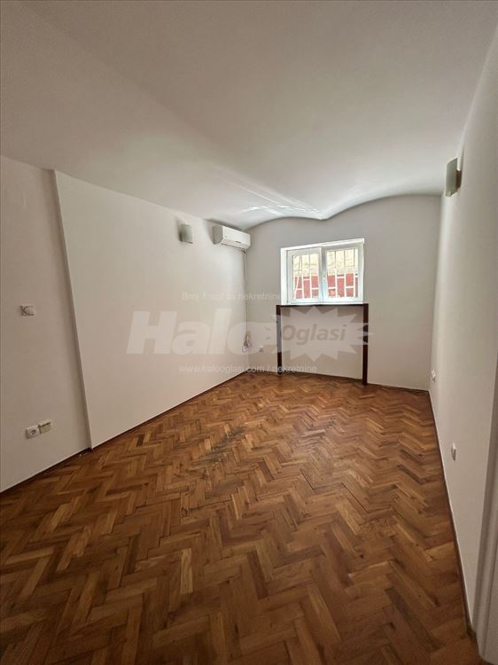 CENTAR, Carice Milice, 55 m², uknjižen — 3