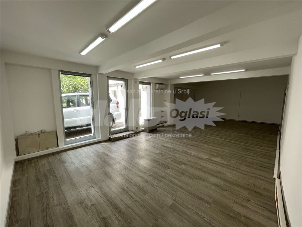 Centar Kosovska poslovni prostor + 2 parking mesta — 4