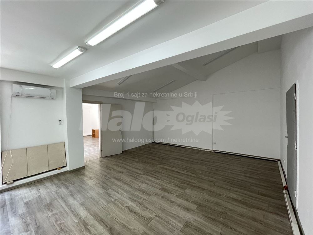 Centar Kosovska poslovni prostor + 2 parking mesta — 6